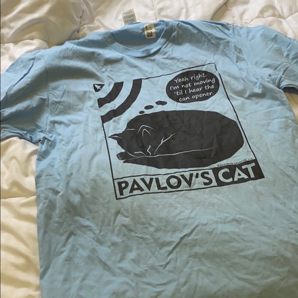 Funny cat graphic T-shirt